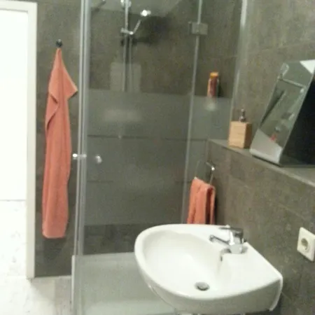 Gottschedtstr. - Zentrums- Und Stadionsnah, 34qm *