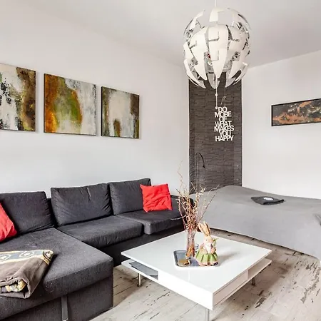 Gottschedtstr. - Zentrums- Und Stadionsnah, 34qm Апартаменты